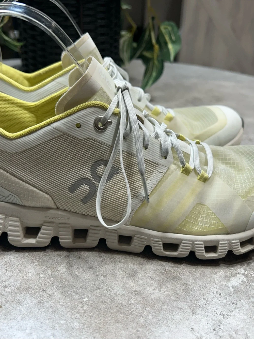 On Running Running Cloudnova Womens Size  8 Running Shoes - White & Lemon